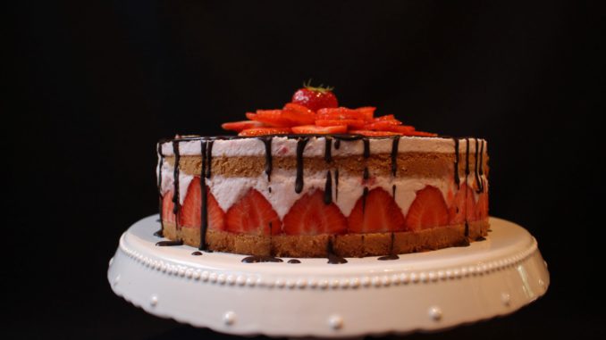 low-carb-naked-strawberry-cheesecake (4) (Large)